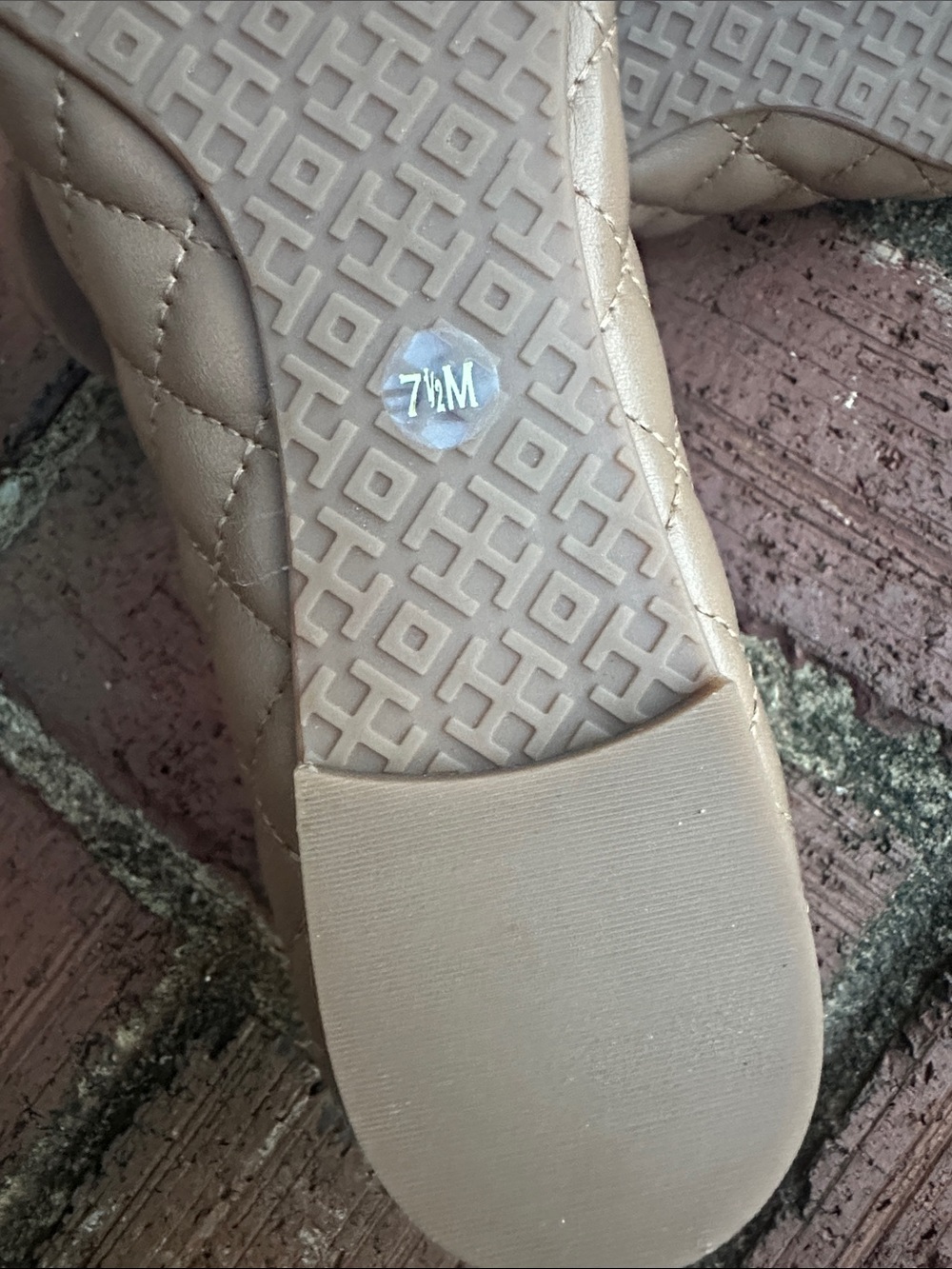 Tory Burch Quilted Nude Leather Logo Ballet Flats - Picture 6 of 9